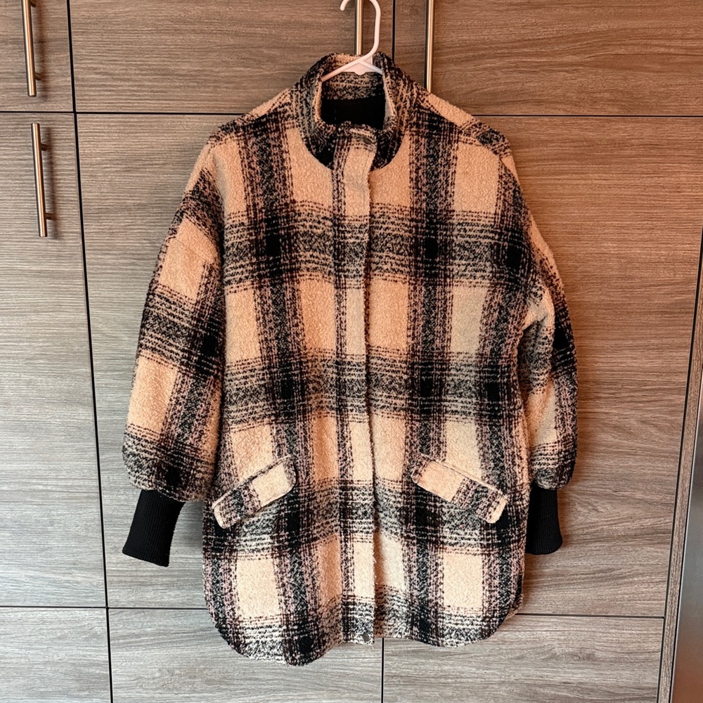 Lulu's Black and Cream Plaid Teddy Jacket